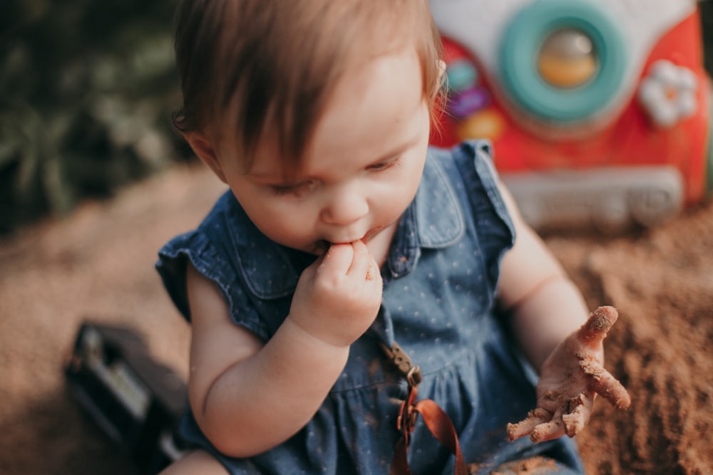 eating sand