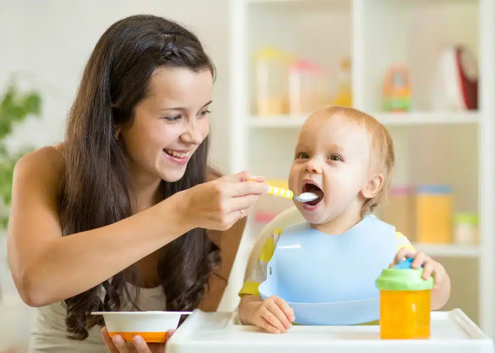 what when and how to start solid food to your baby