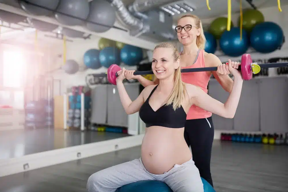 Women doing secure pregnancy exercise