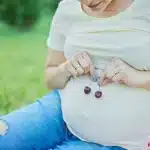 is it safe to eat cherries while pregnant