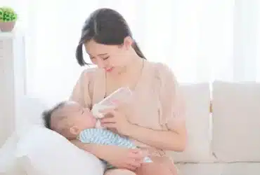 How Much Milk Does My Baby Need During the Day