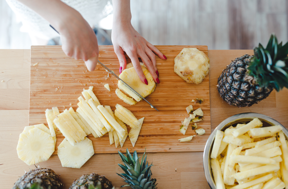 Can You Eat Pineapple While Pregnant? - The Prenatal Nutritionist
