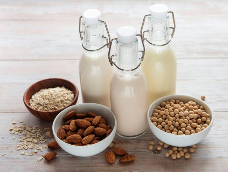 Fat Free Milk vs Whole Milk for Babies: Which is Best? 3 ab1b02b3e3