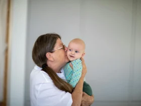 how much tummy time at 3 months? here's your answer it's 20-30 minutes